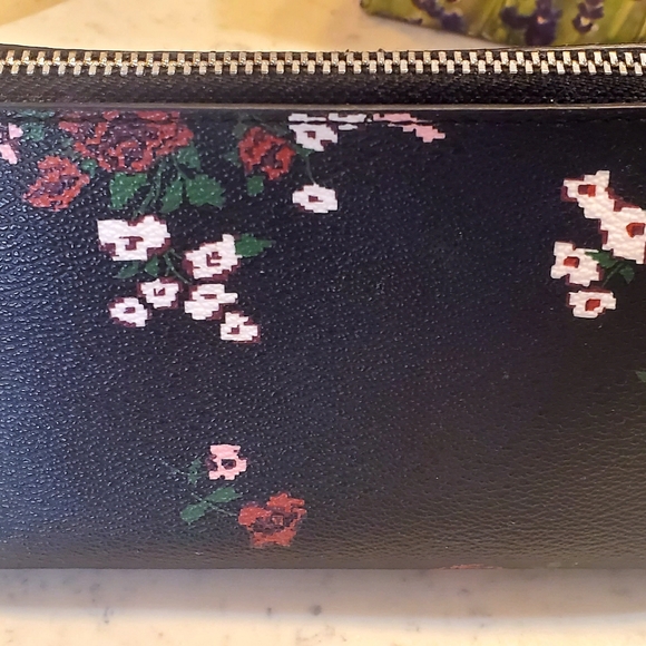 Coach Cosmetic Bag - Picture 5 of 7
